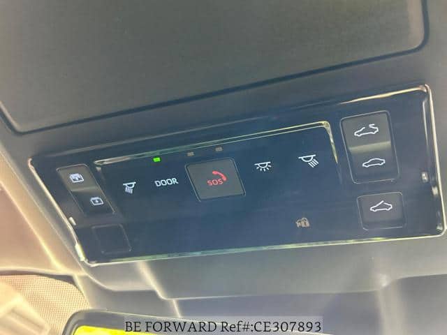 2026 Toyota RAV4 — Photo 14