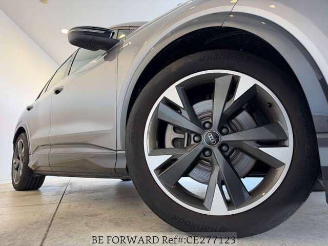 2024 Audi Q4 e-tron — Photo 12