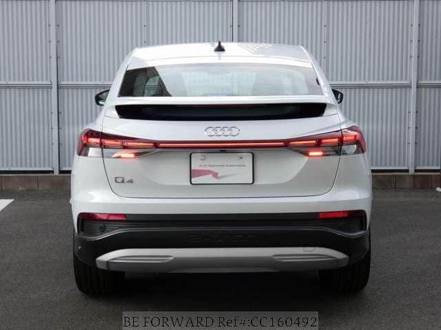 2024 Audi Q4 e-tron — Photo 8