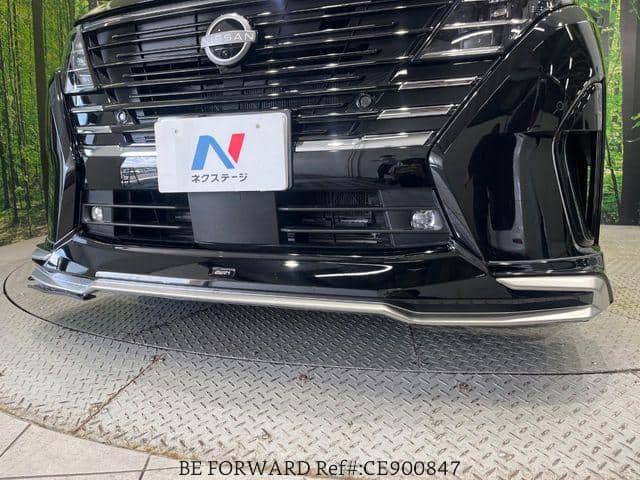 2025 Nissan Serena — Photo 3