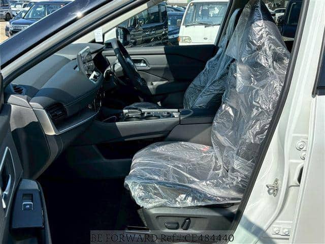 2026 Nissan X-Trail Hybrid — Photo 4