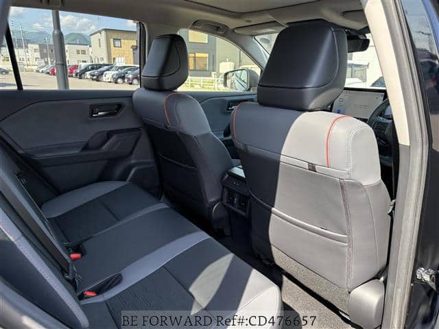 2026 Toyota RAV4 — Photo 16