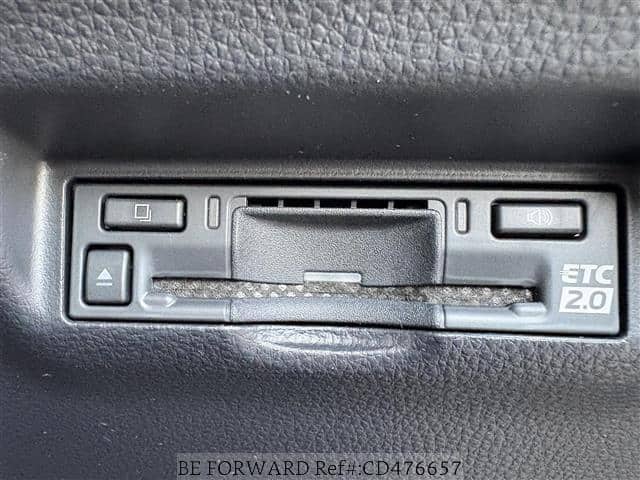 2026 Toyota RAV4 — Photo 12