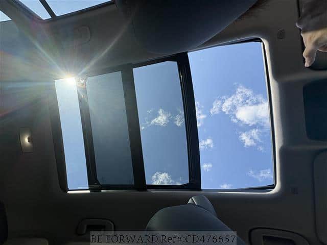 2026 Toyota RAV4 — Photo 10